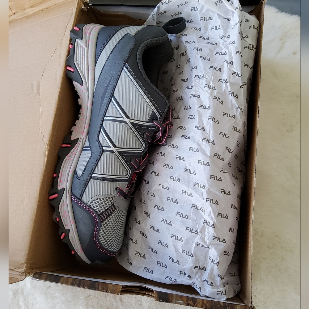 Fila Womens At Peake 22 Sneakers 9W